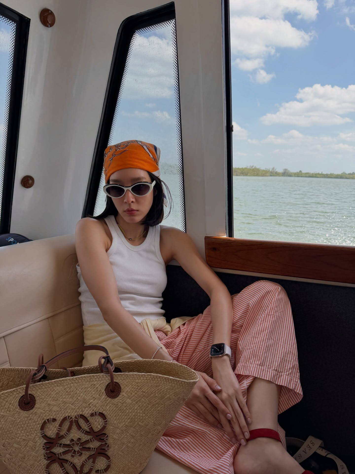 โม มนชนก