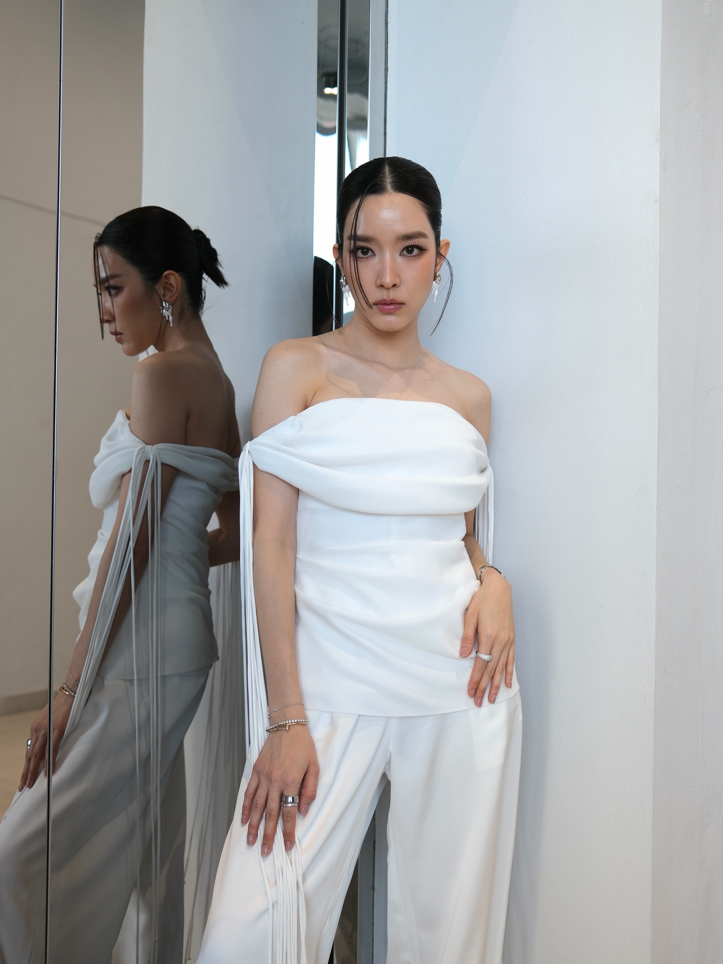 โม มนชนก