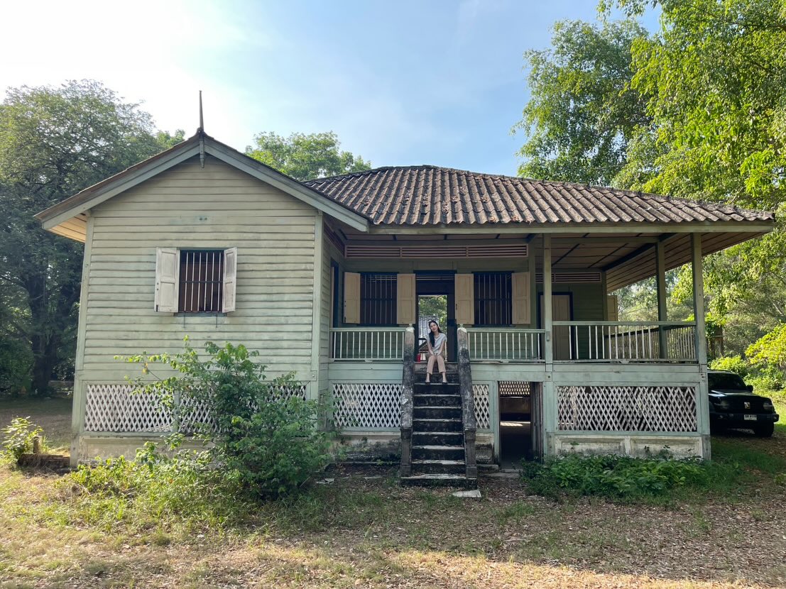 ปอย ตรีชฎา