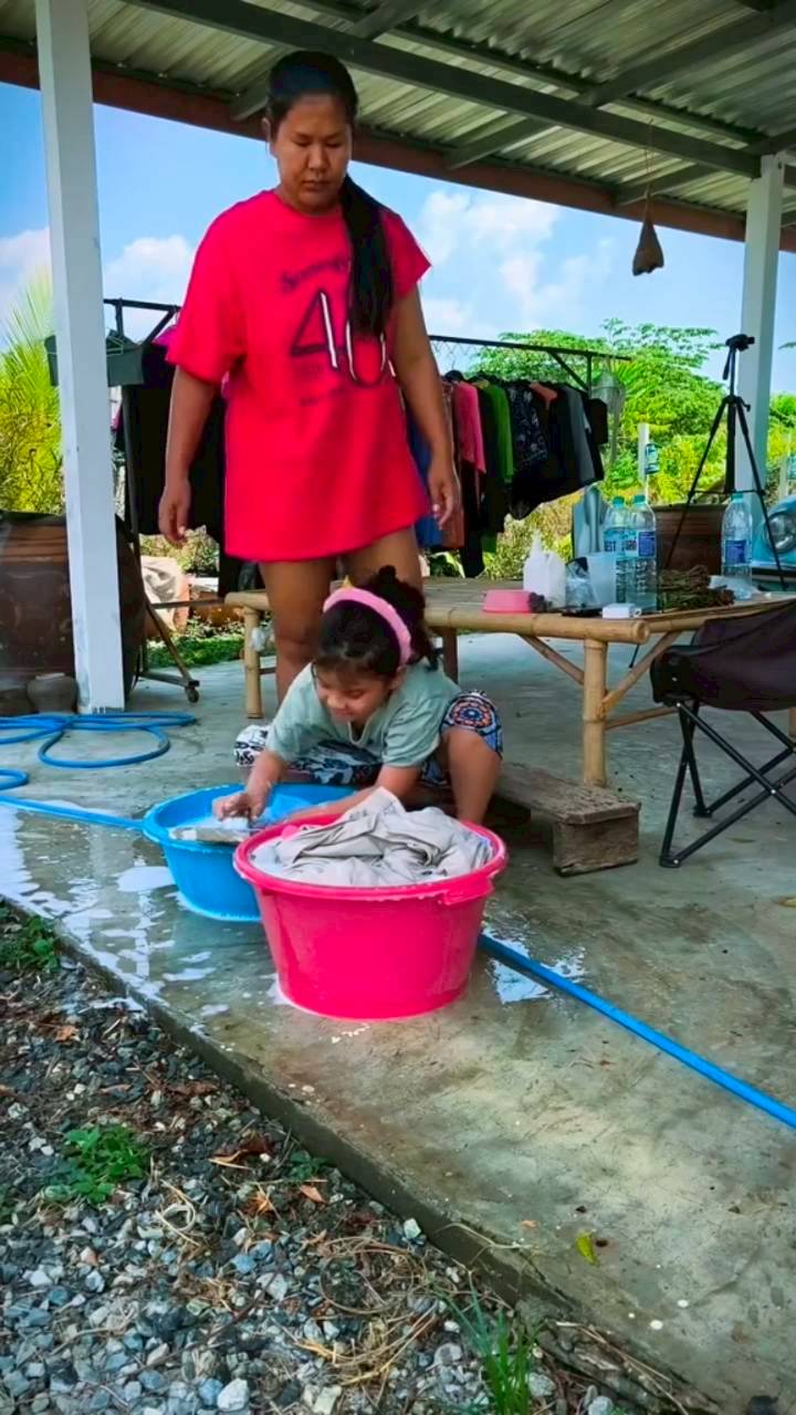 น้องเอวา