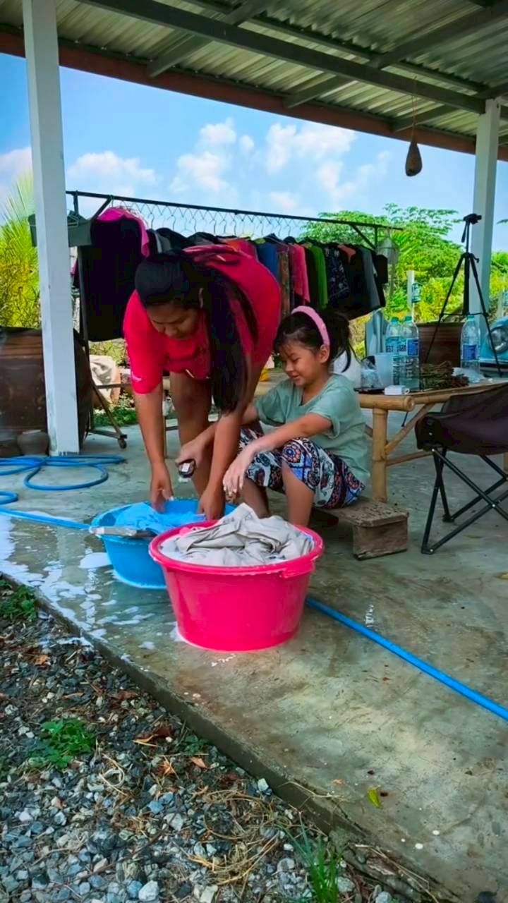 น้องเอวา