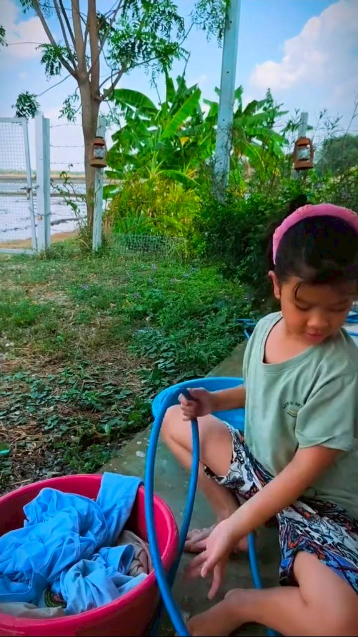 น้องเอวา