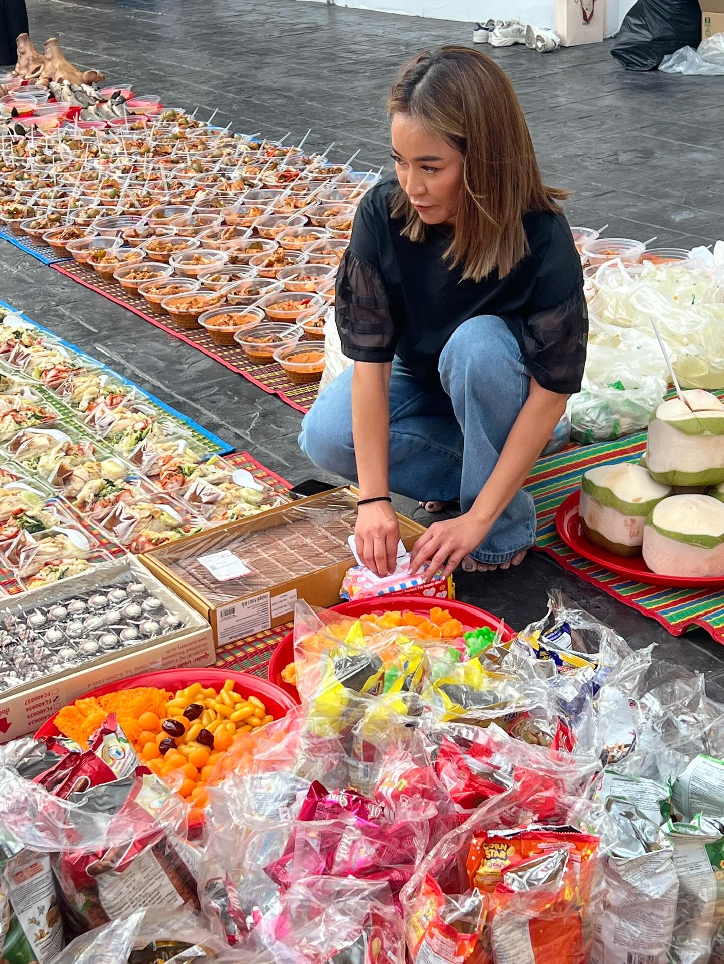 จูน กษมา - เปิ้ล นาคร