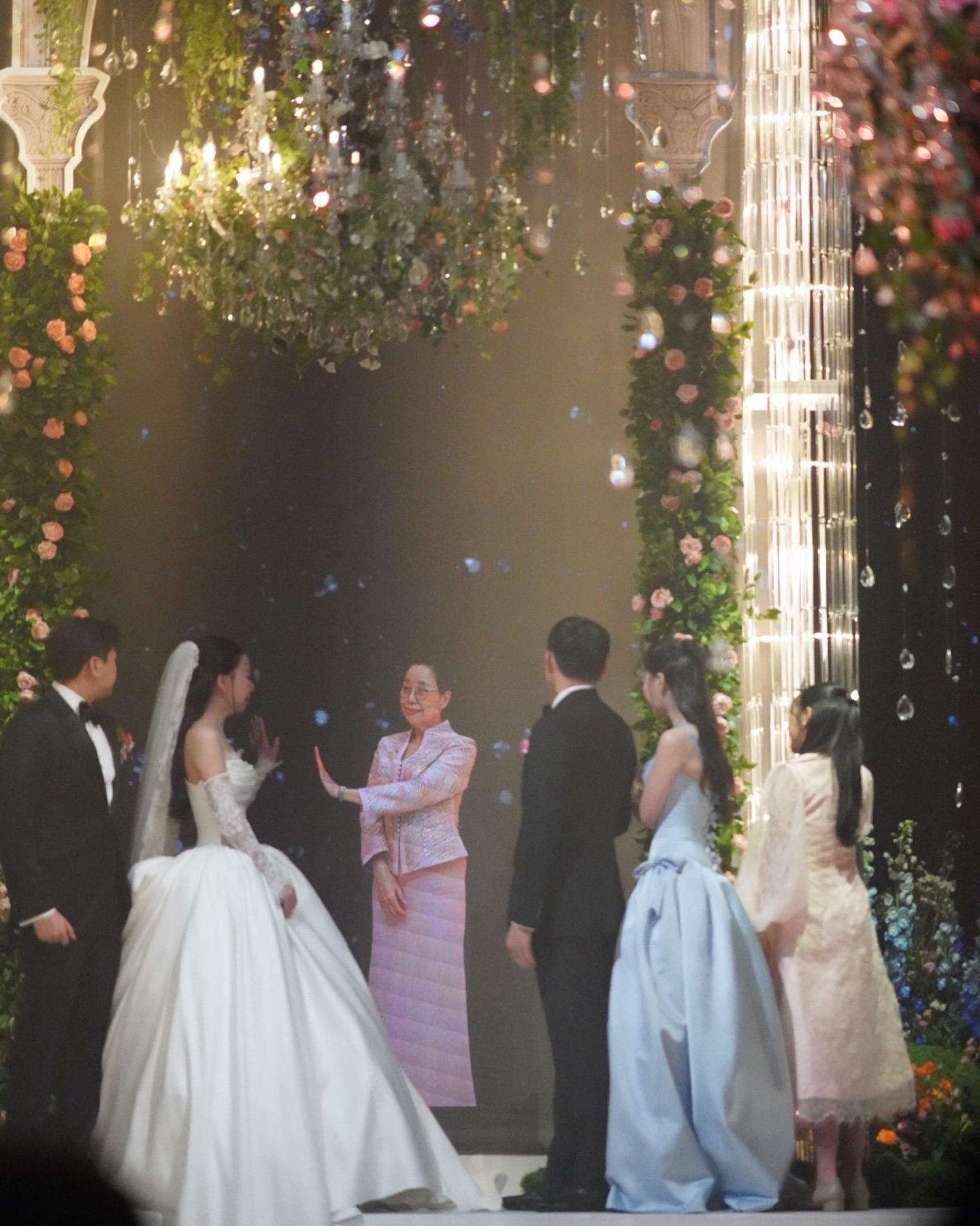 แอฟ นนกุล