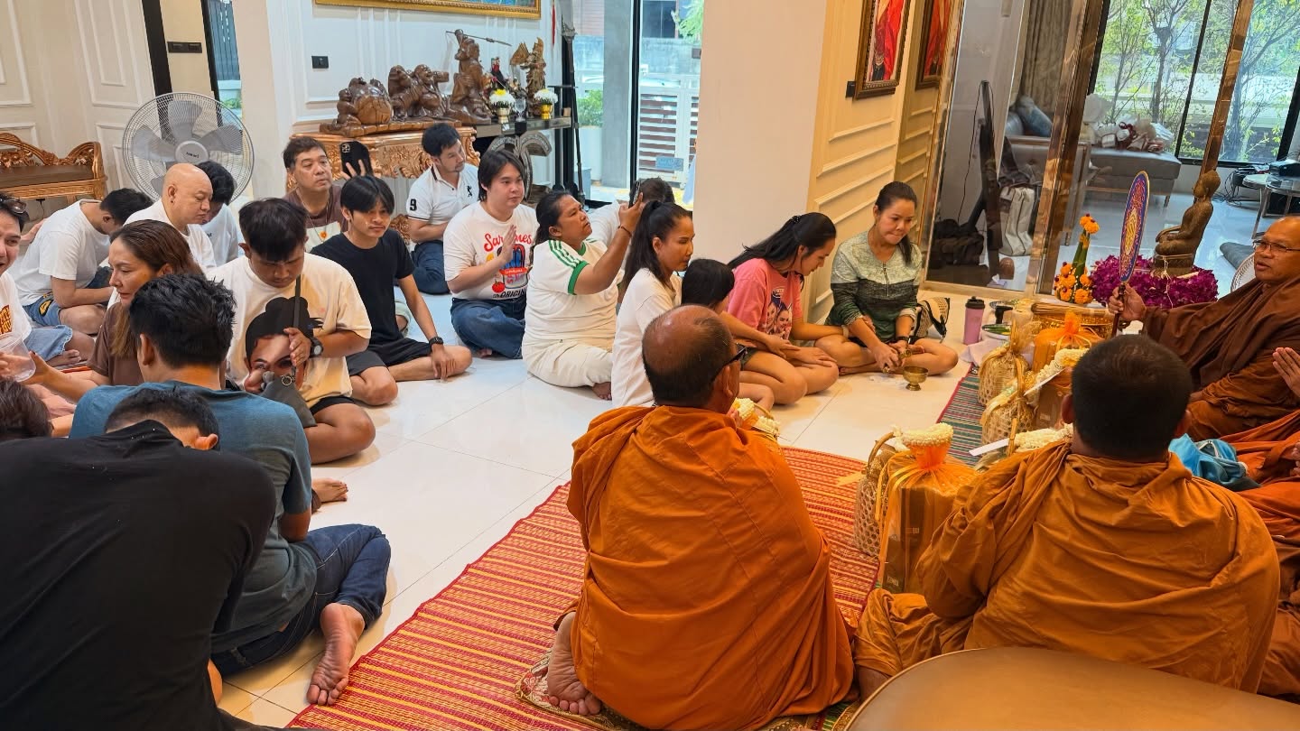 ฮาย อาภาพร