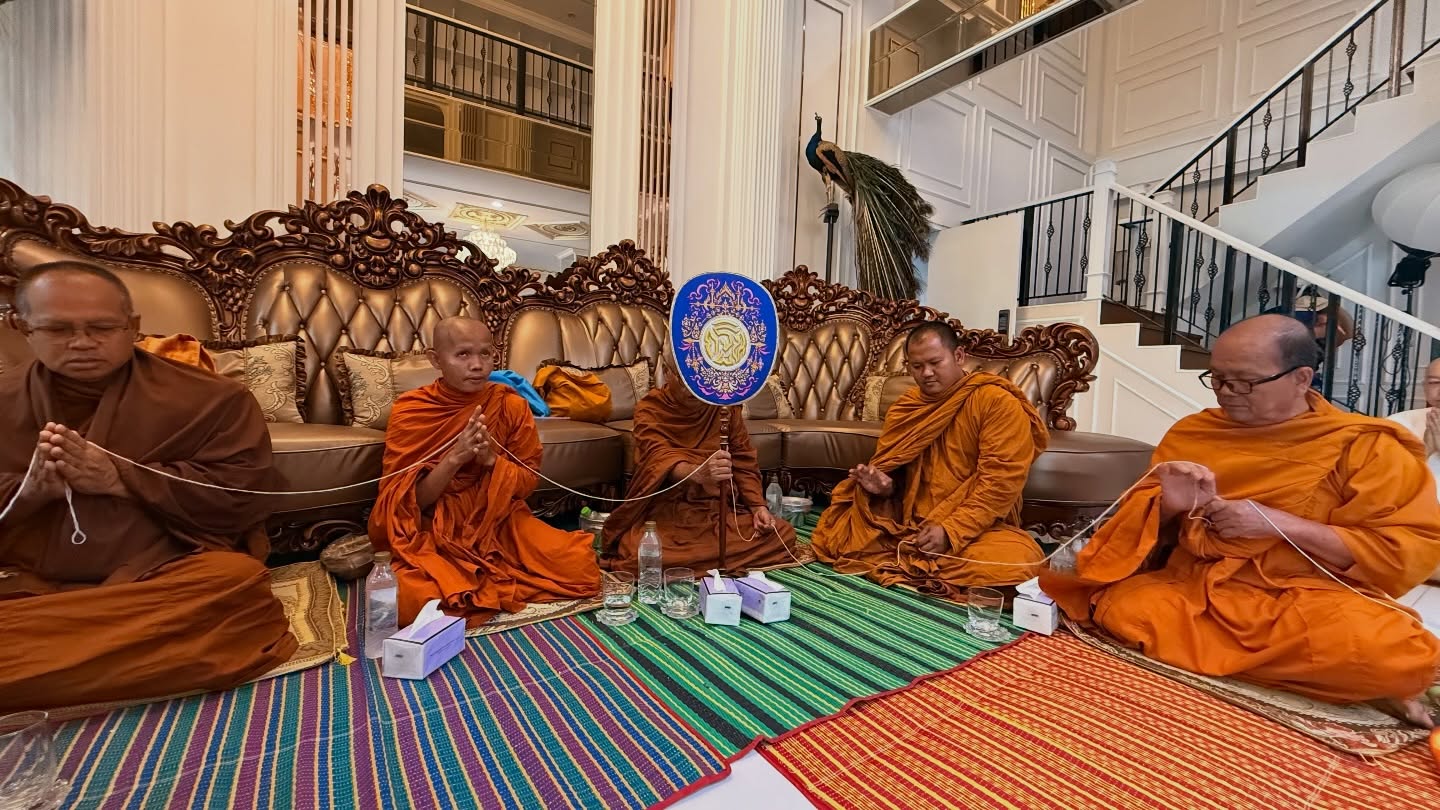 ฮาย อาภาพร