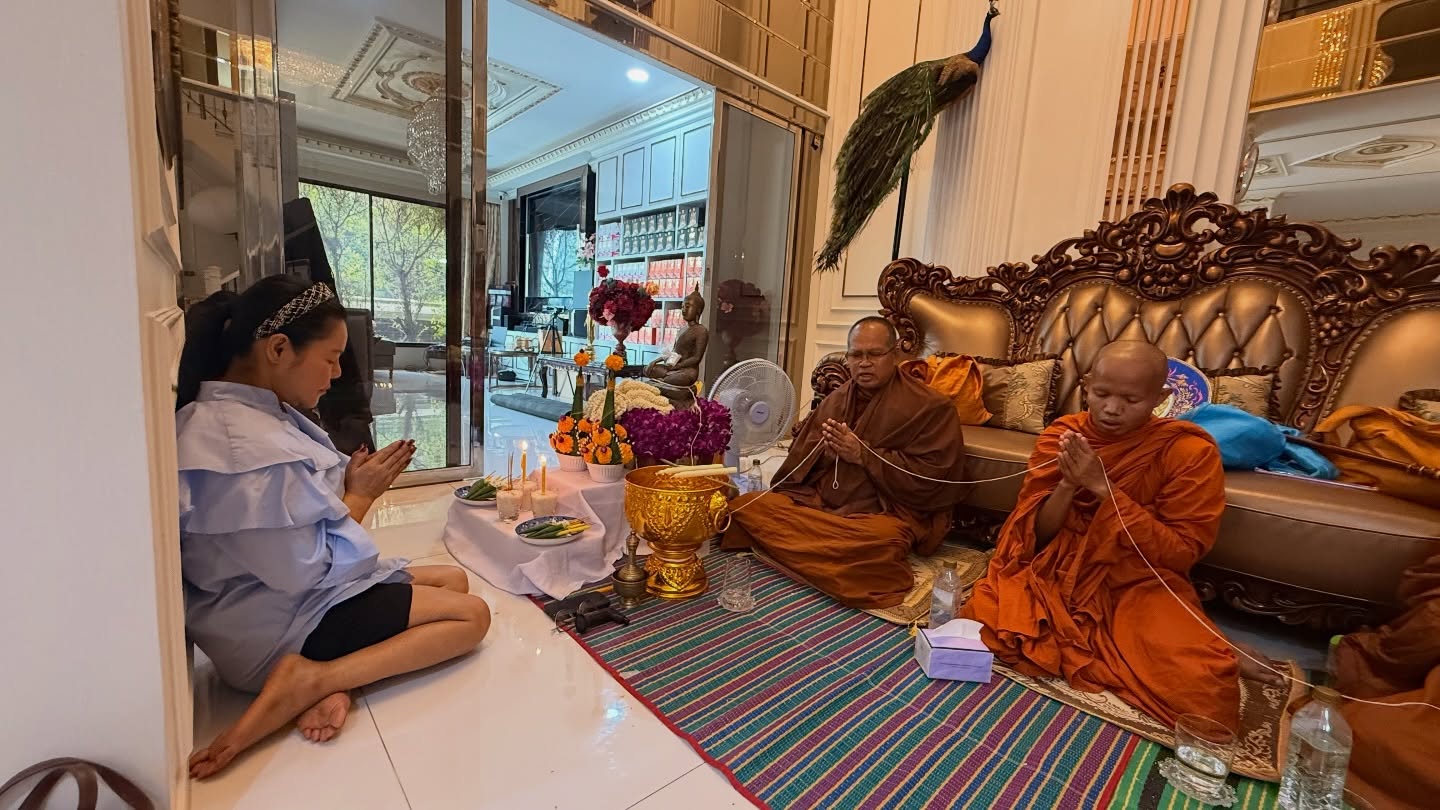 ฮาย อาภาพร