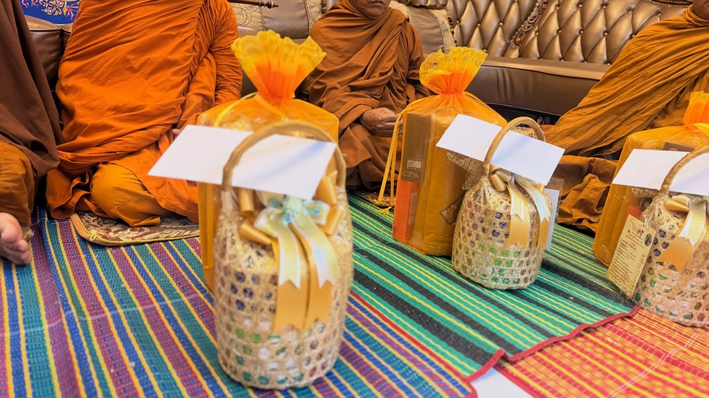 ฮาย อาภาพร