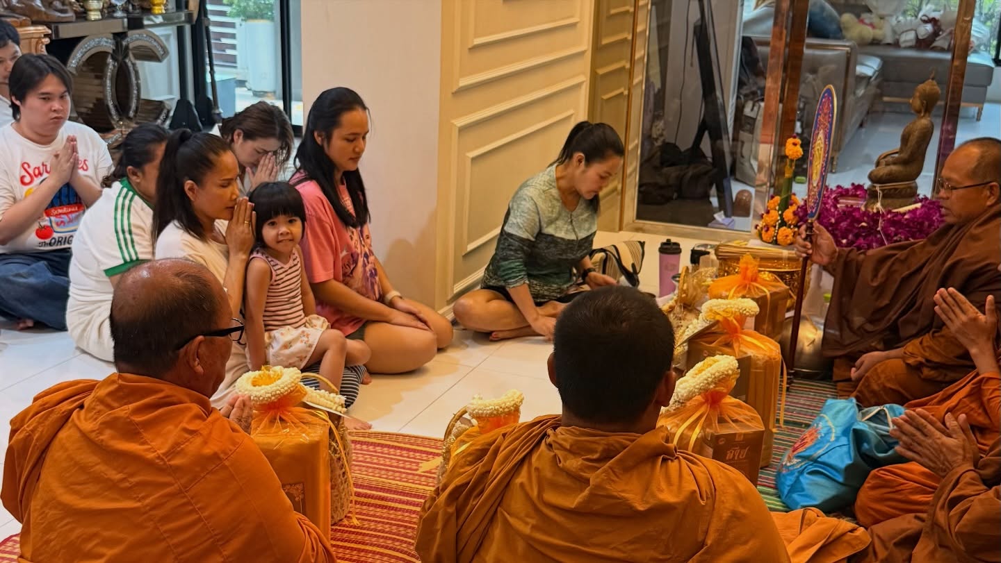 ฮาย อาภาพร