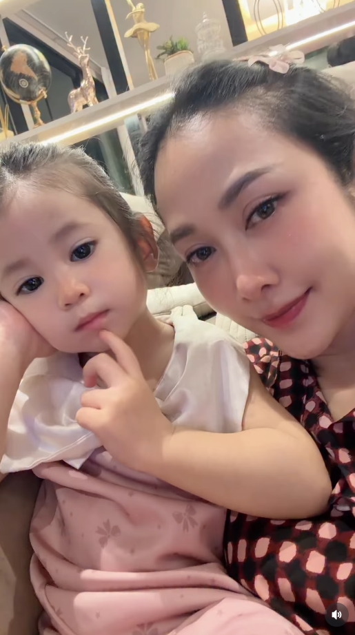น้องพราวตะวัน