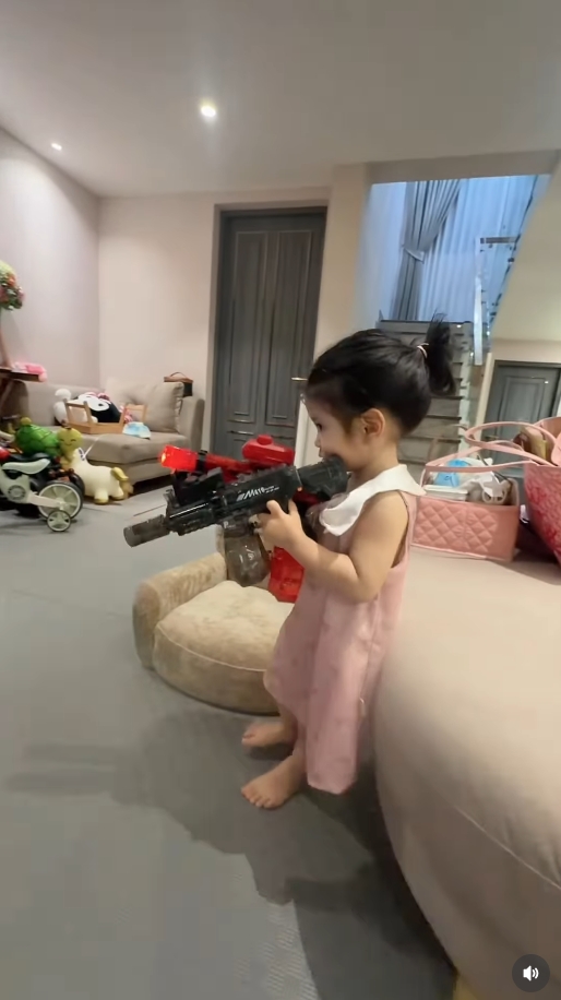 น้องพราวตะวัน