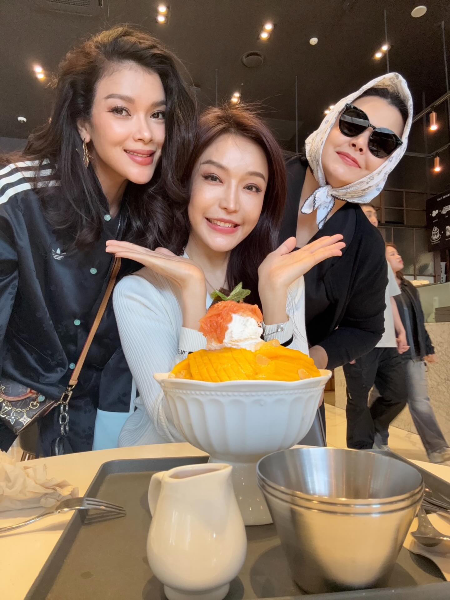 นาย แม่หมู