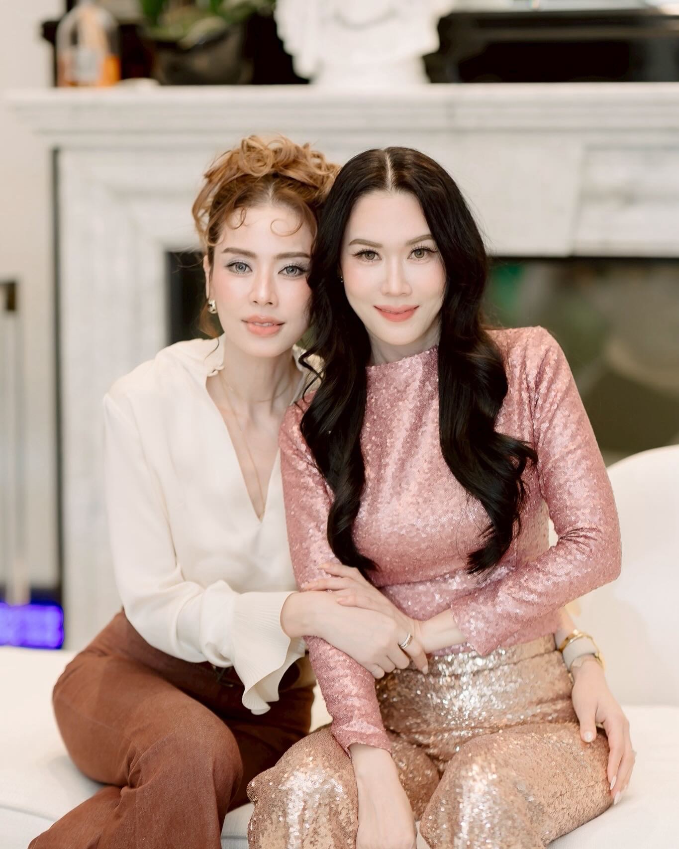 เมย์ เฟื่องอารมย์