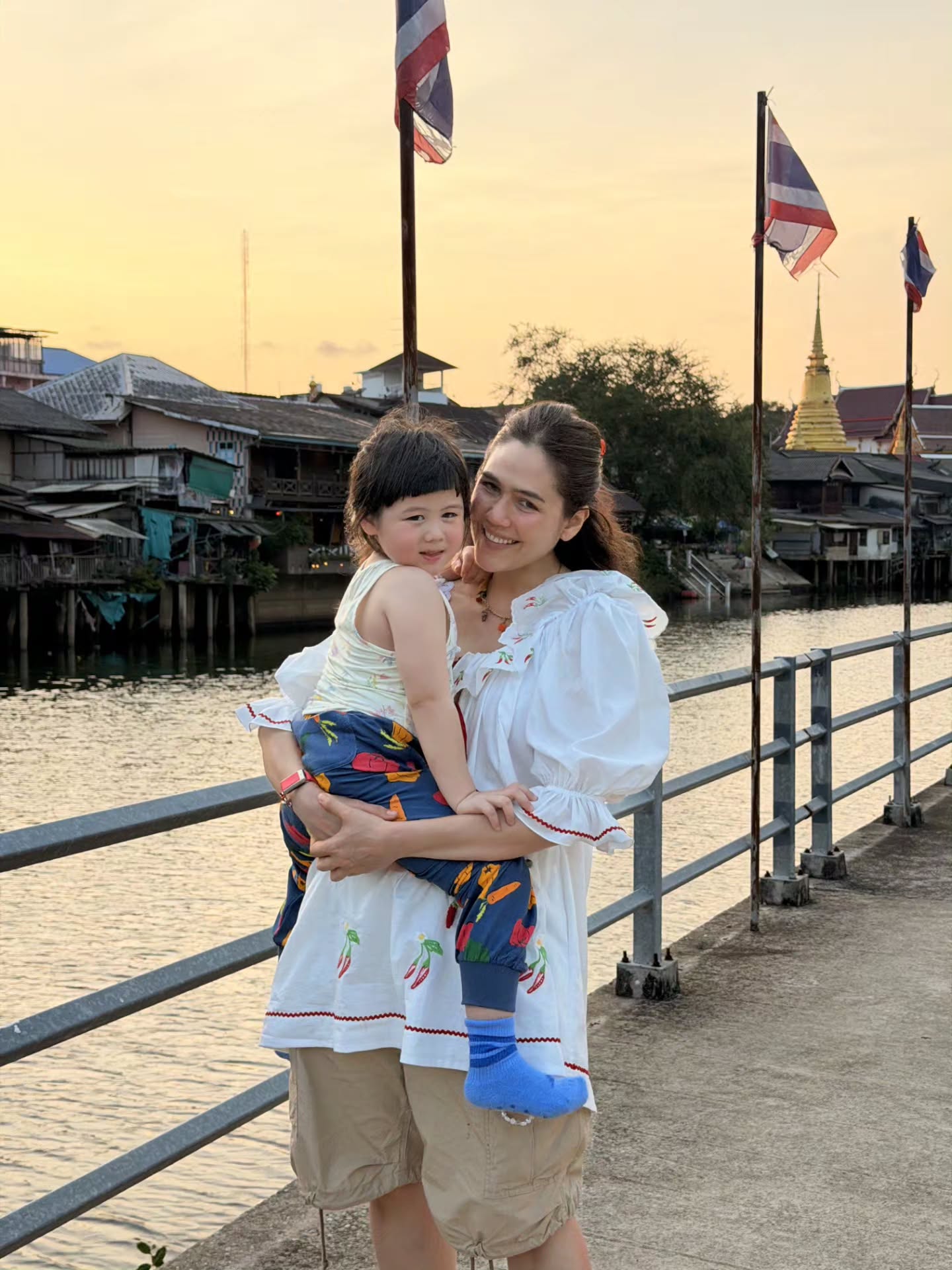 ชมพู่ น้องเกล