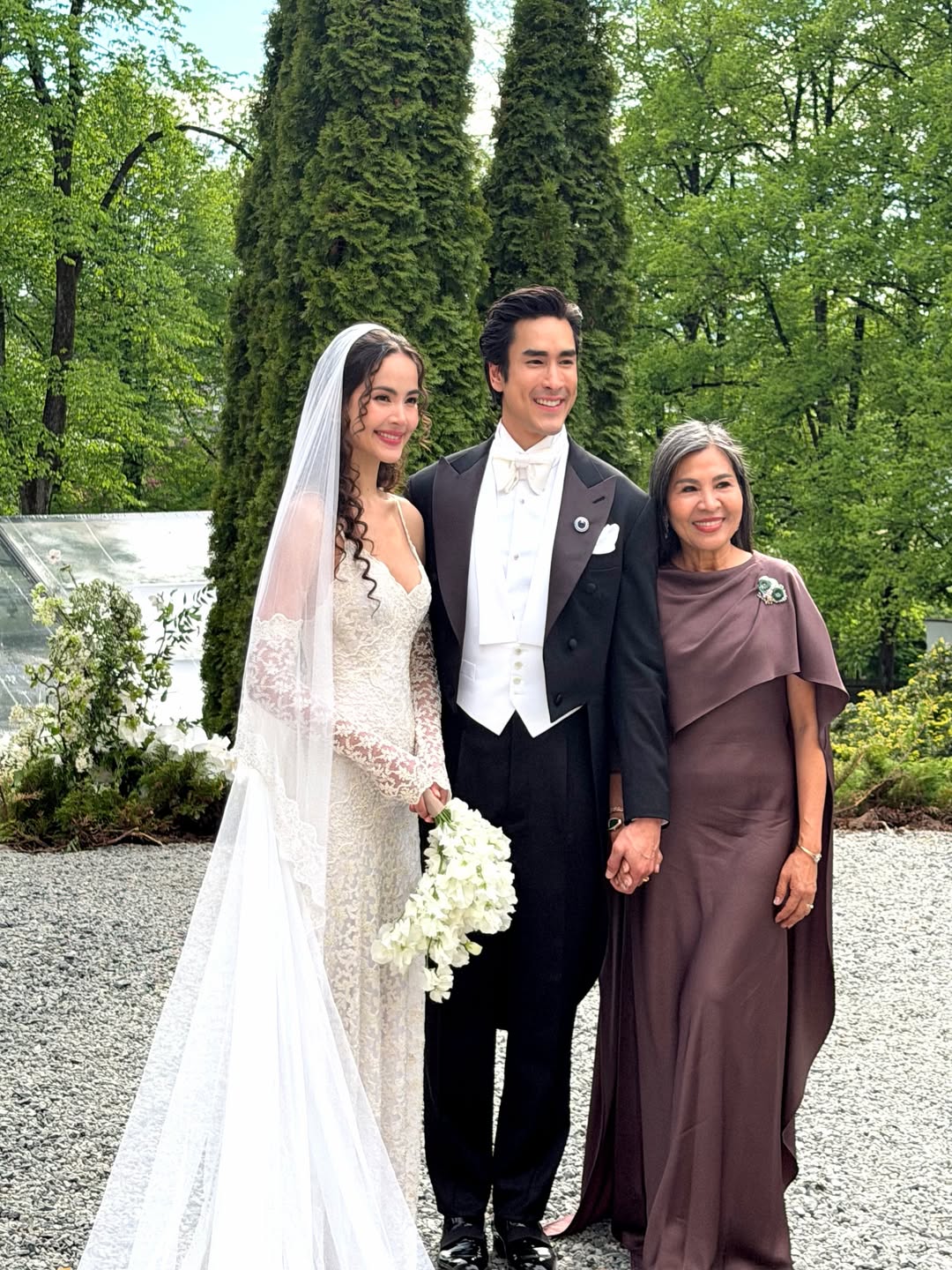 ณเดชน์ ญาญ่า