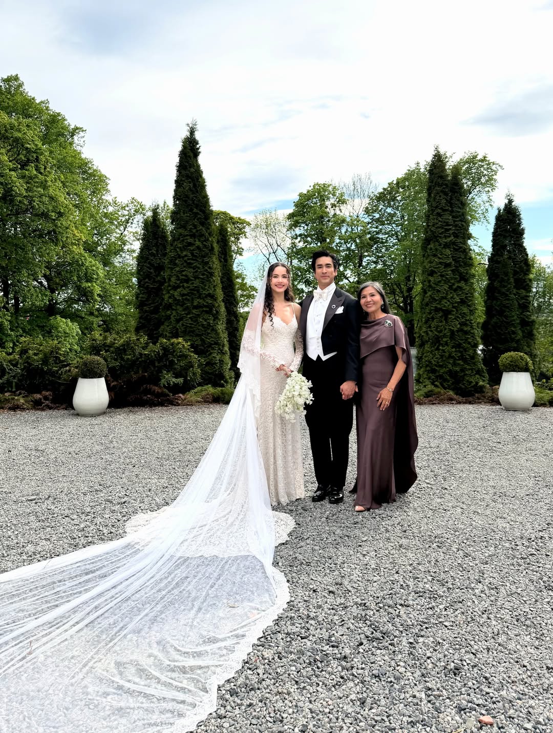 ณเดชน์ ญาญ่า