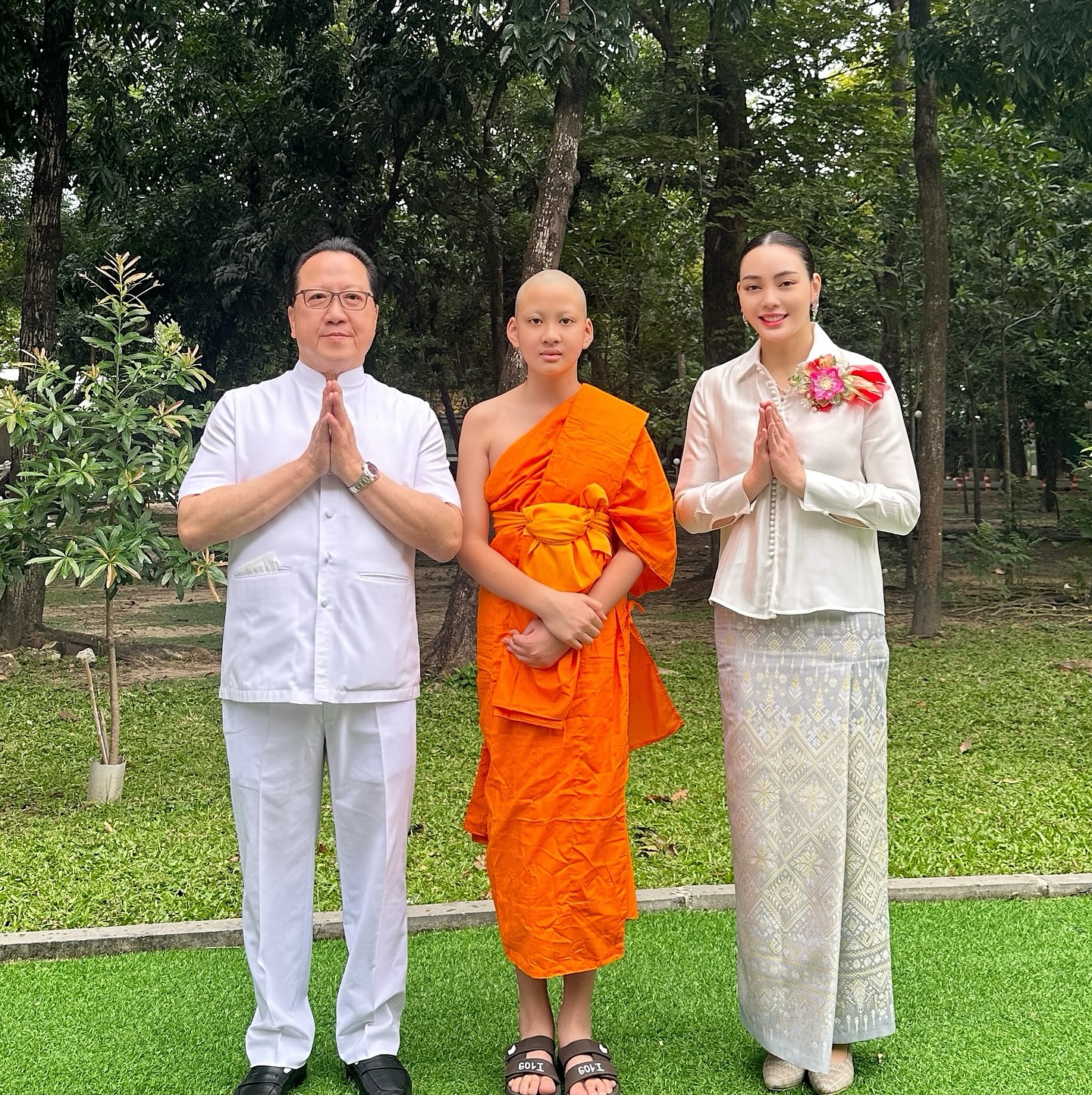 ตั๊ก บงกช