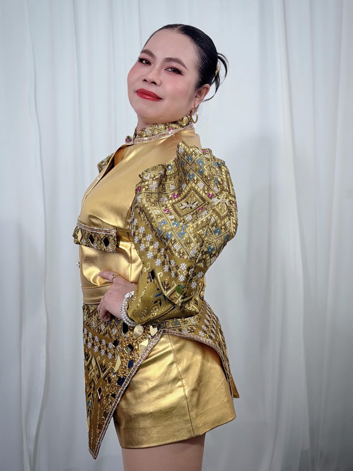 ตุ๊กกี้ สุดารัตน์