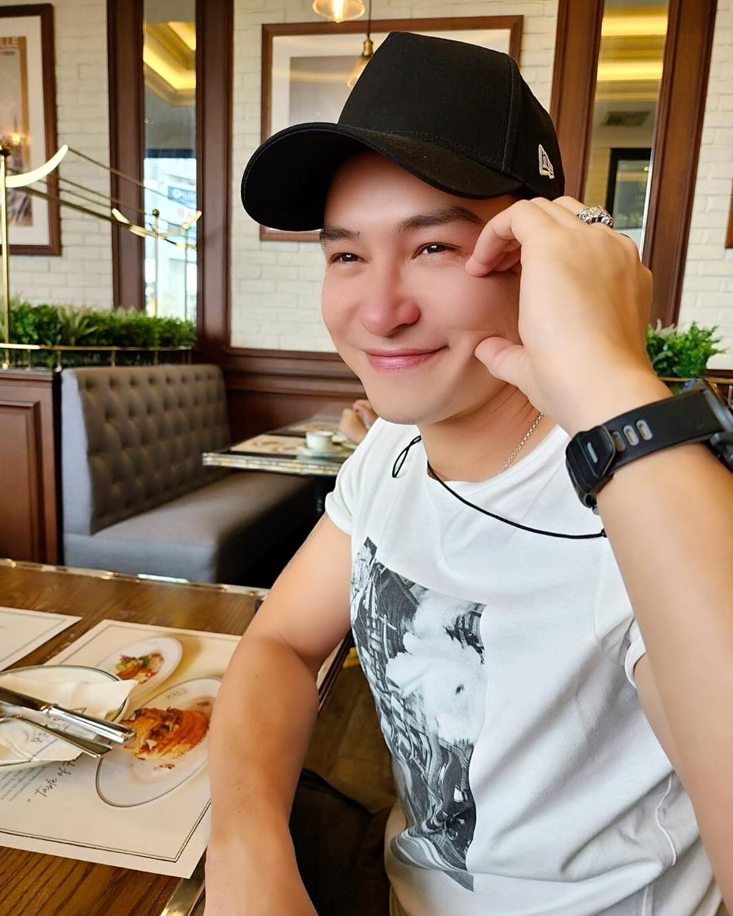 ปีเตอร์ คอร์ป ไดเรนดัล