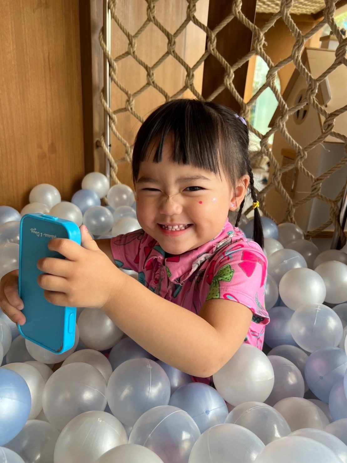 น้องเอลิเซีย