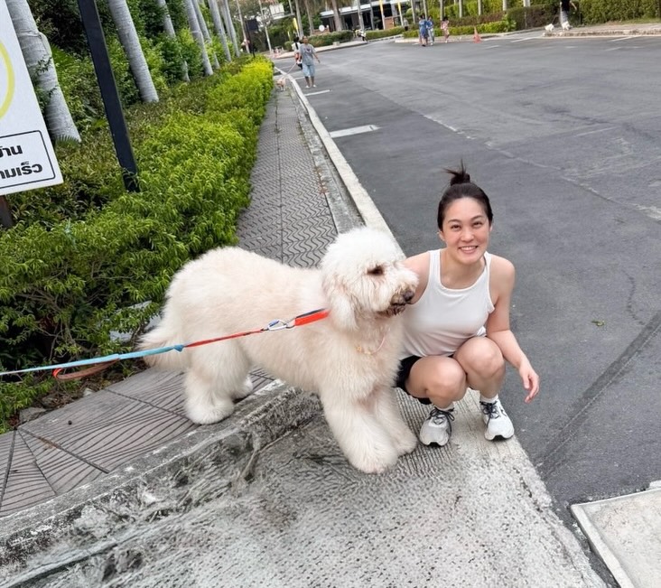 โบ สุรัตนาวี