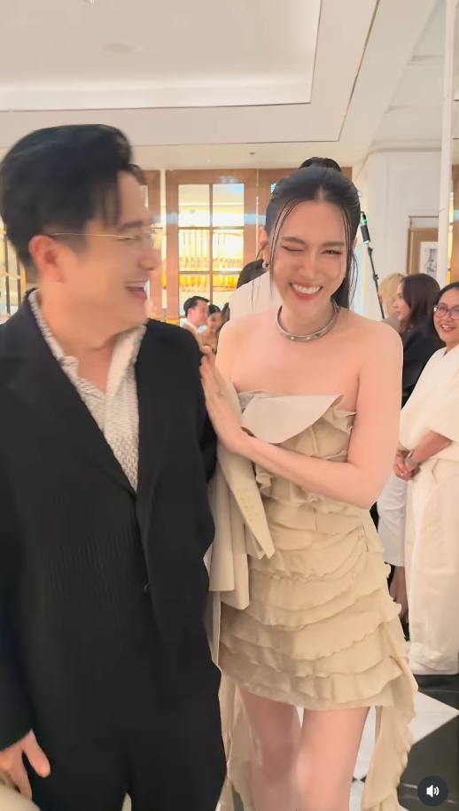 เมย์ เฟื่องอารมย์