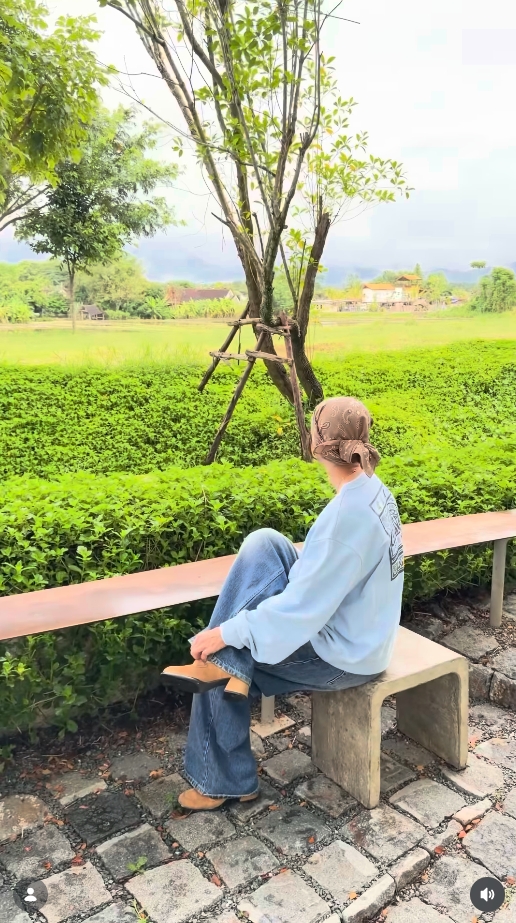 แอน ทองประสม