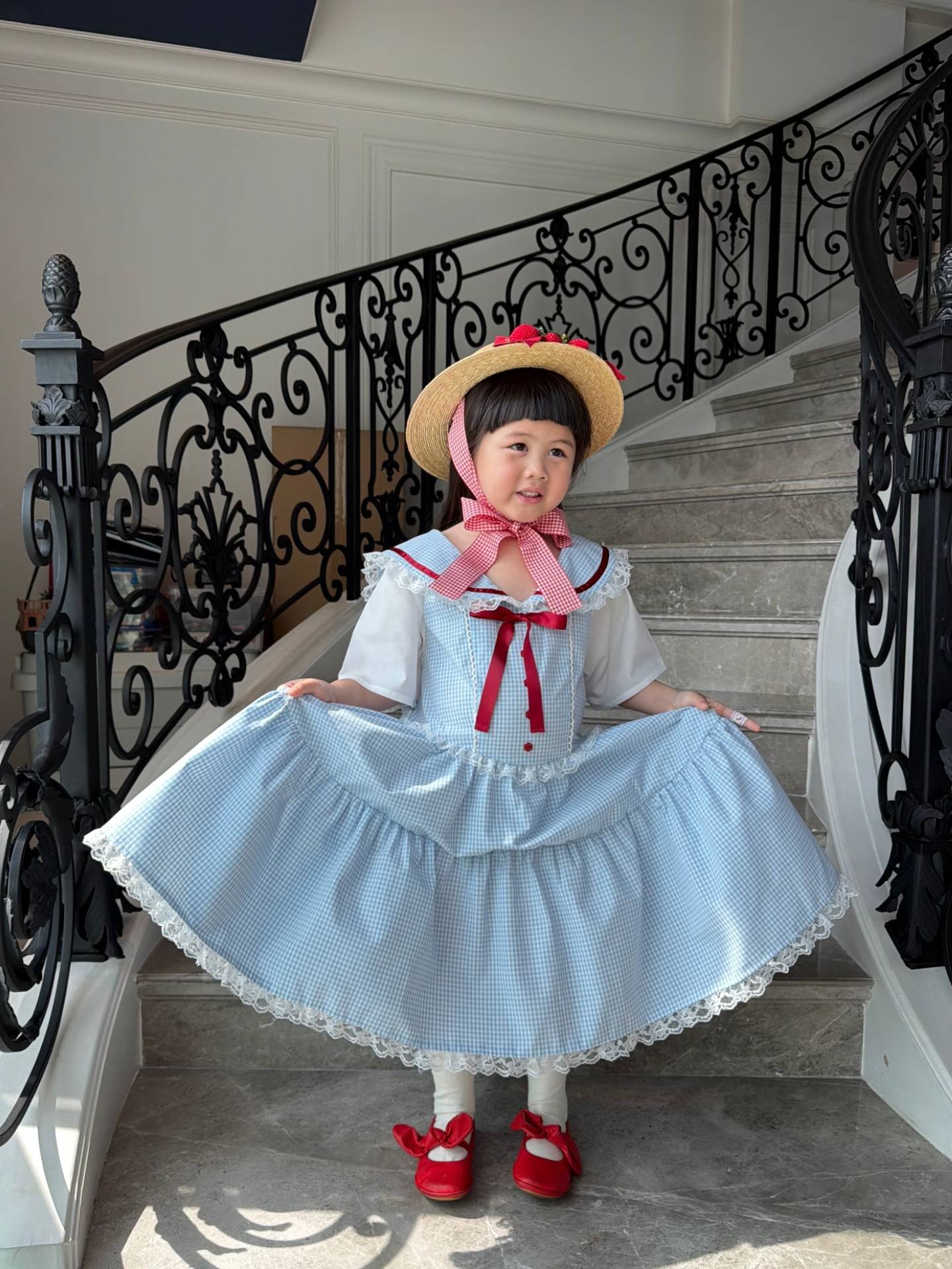 แม่ชม น้องเกล