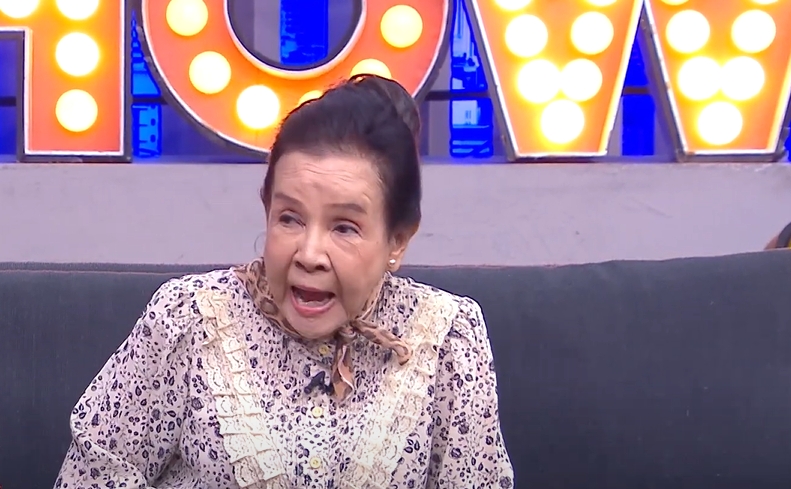 น้ำเงิน บุญหนัก