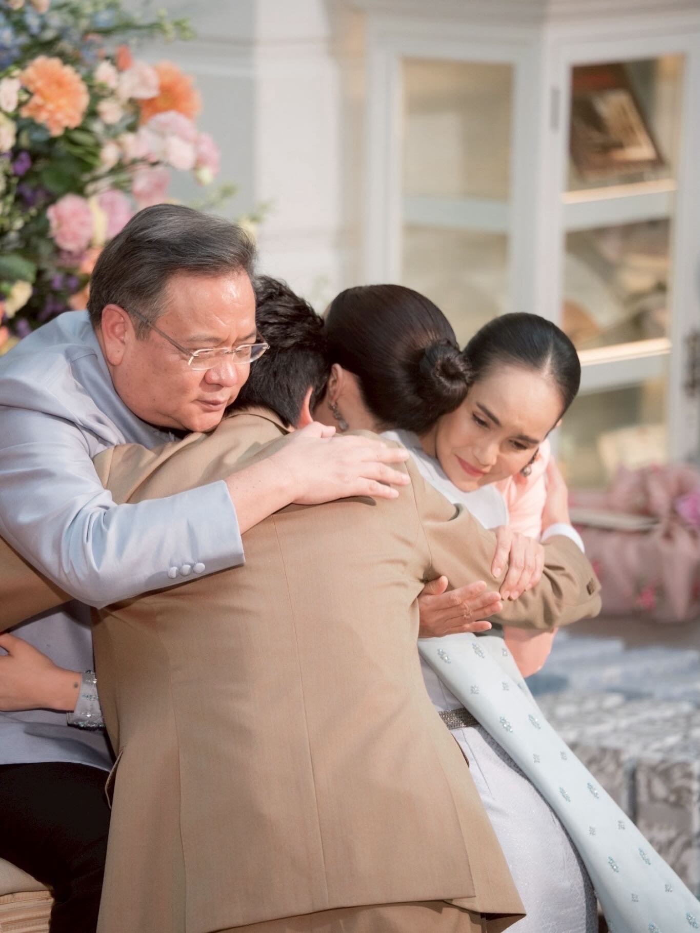 ขวัญฤดี กลมกล่อม - ปู อนุวัฒน์