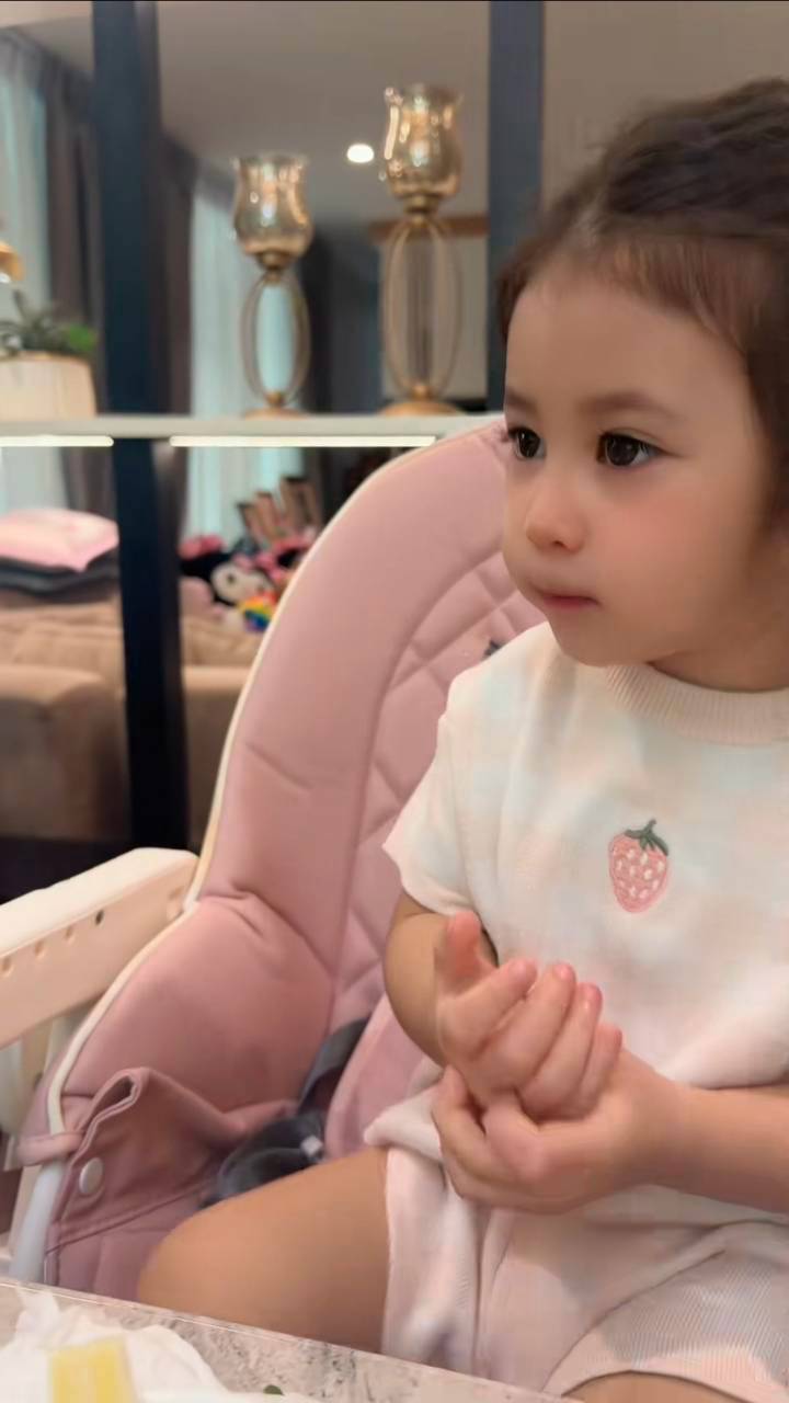 น้องพราวตะวัน