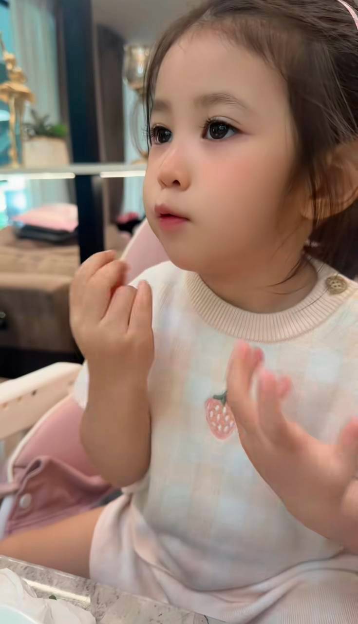น้องพราวตะวัน