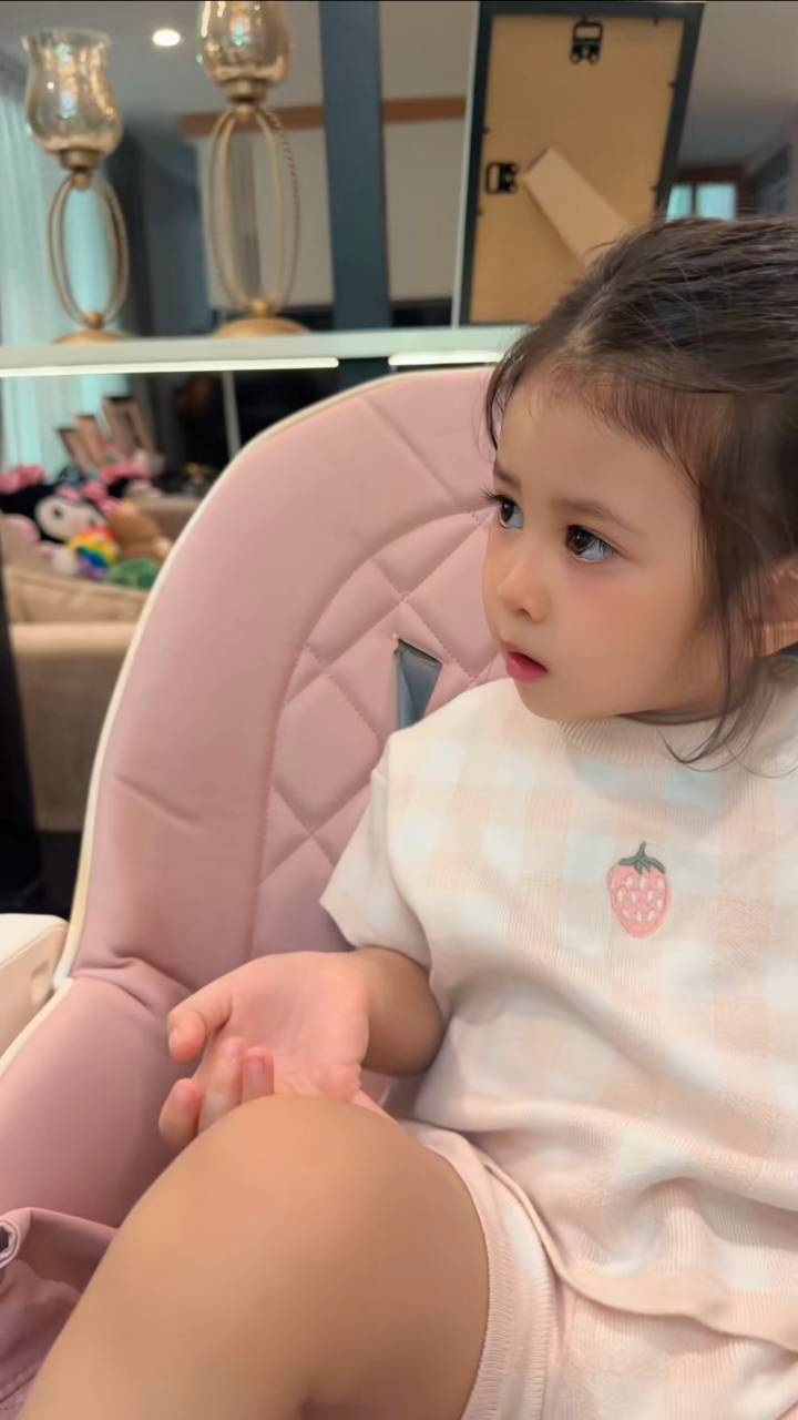 น้องพราวตะวัน