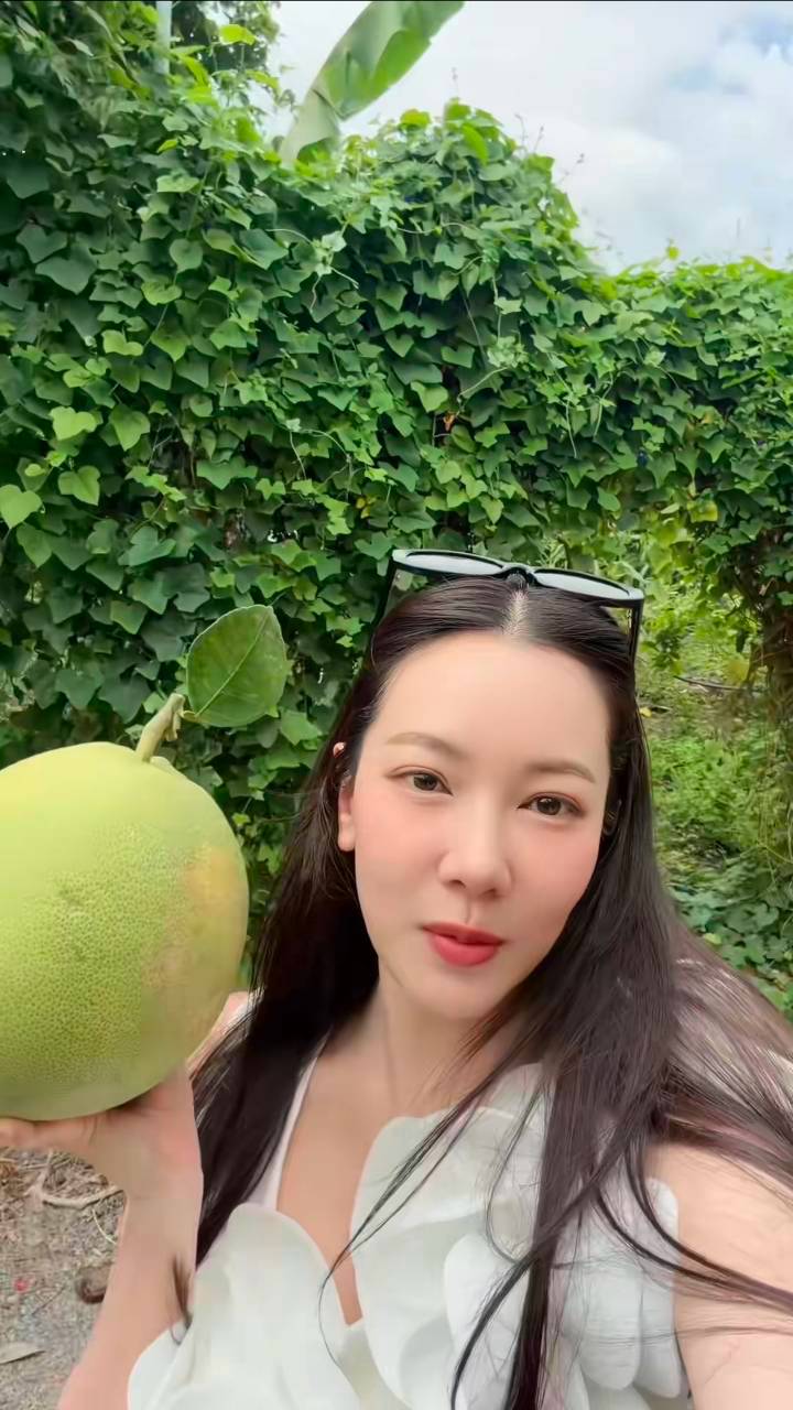 นุ่น วรนุช