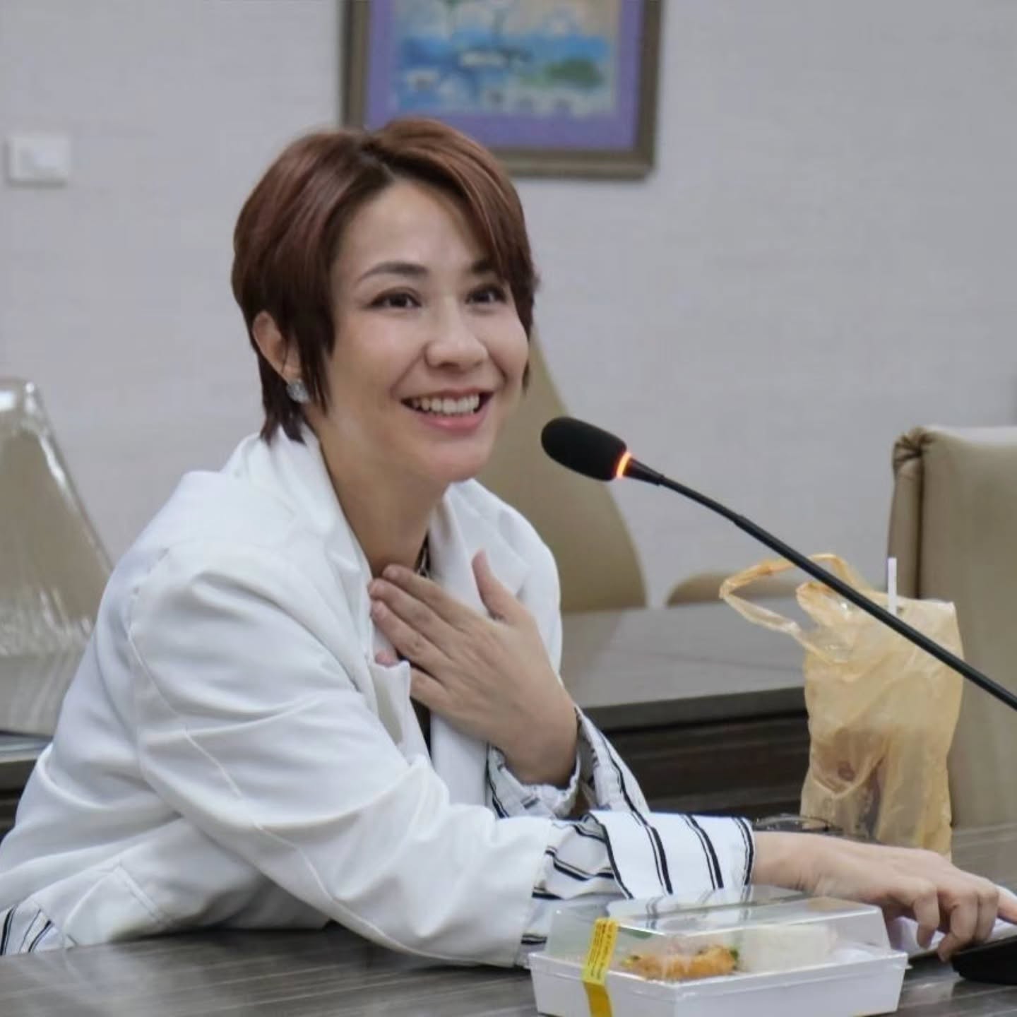 จอย t-skirt