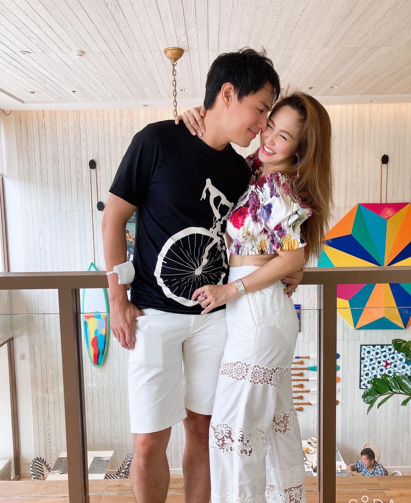 นาวิน ต้าร์ ไฮโซน้ำหวาน