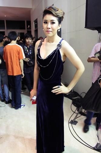 เชียร์ ฑิฆัมพร