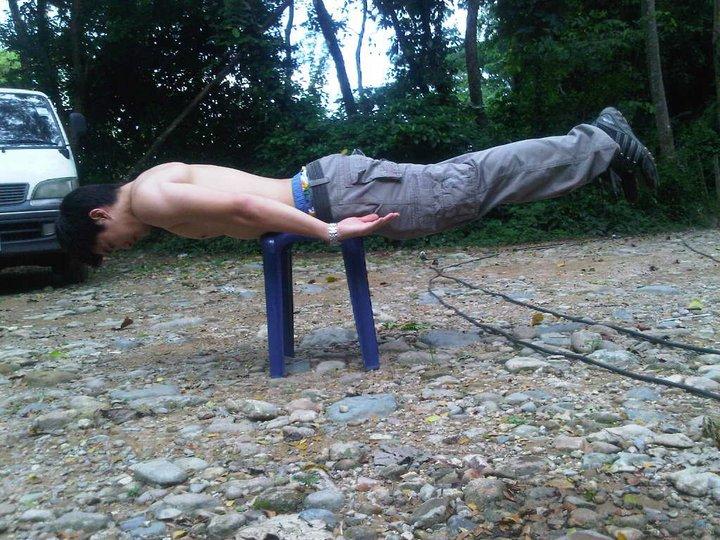 ไผ่ พาทิศ ทำ planking 