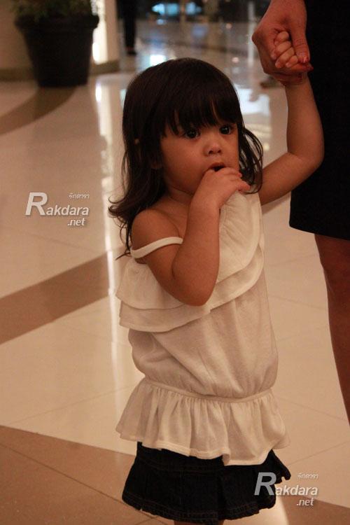 น้องลียา