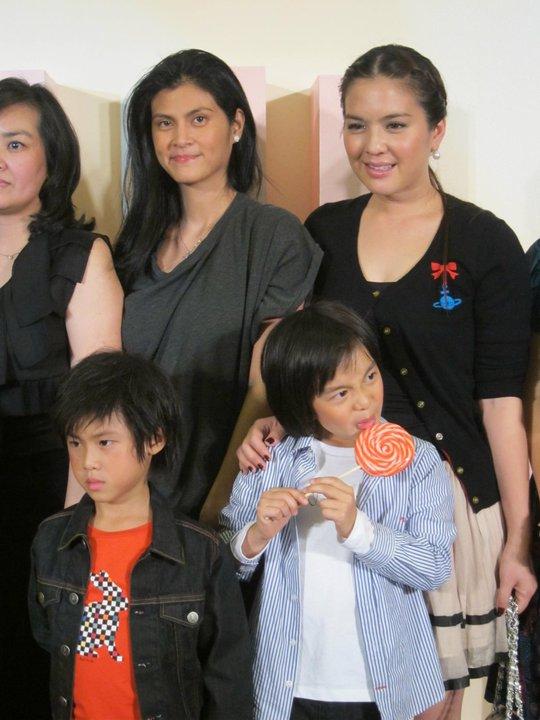 ลูกเจ ปิ่น ลูกโบว์