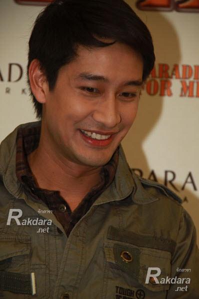ป้อง ณวัฒน์