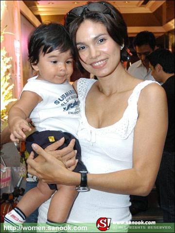 แมว ชลิตา