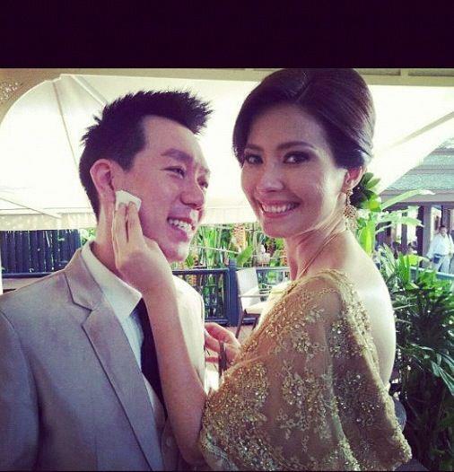 งานหมั้น ลิซ่า บ๊อบบี้