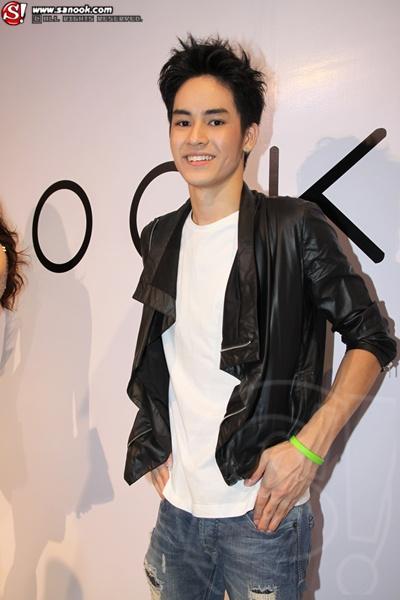 เก้า จิรายุ