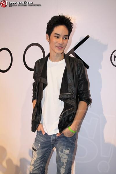 เก้า จิรายุ