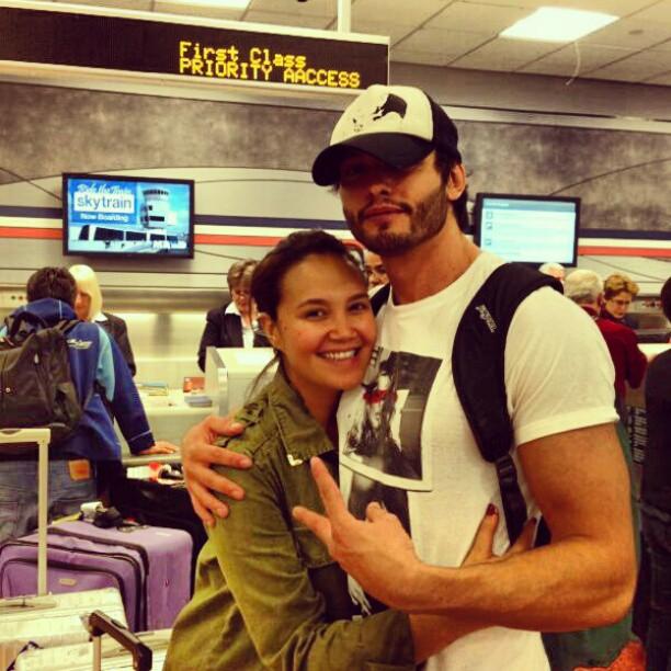 ทาทา ยัง แฟนฝรั่ง