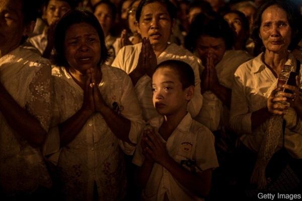 พระราชพิธีถวายพระเพลิงพระบรมศพ สมเด็จพระนโรดม สีหนุ