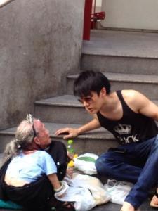 ไมค์ช่วยคุณยาย