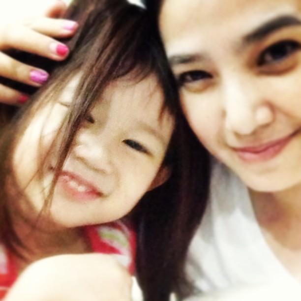 อั้ม ฐนิชา