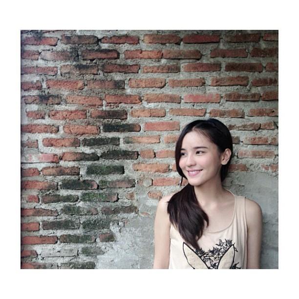 ออม สุชาร์
